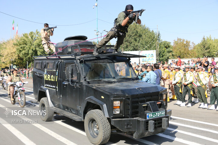 مراسم رژه نیروهای مسلح در همدان