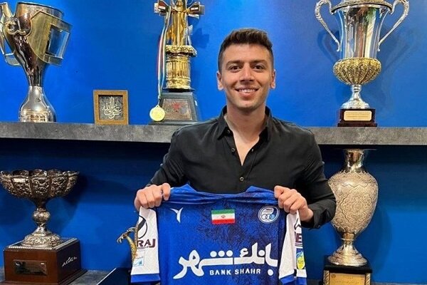  قرارداد عجیب هافبک استقلال لو رفت