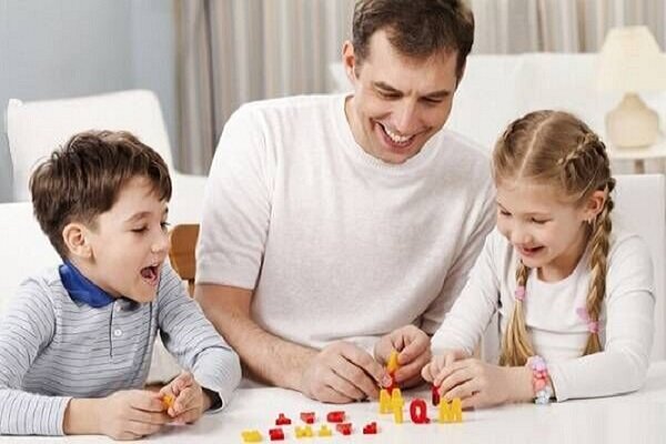 تاثیر بازی کردن پدر با فرزندان بر هوش و سلامتی 