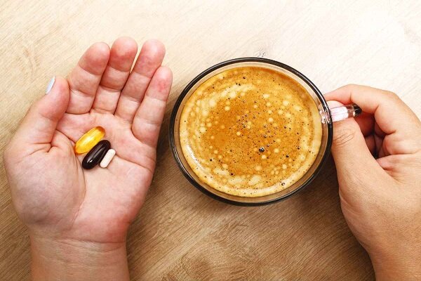 کدام داروها را نباید همراه قهوه خورد؟