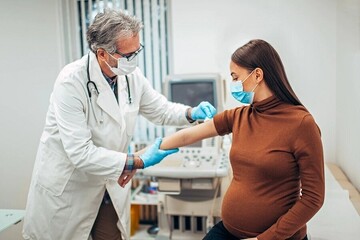 واکسن کرونا خطر سقط جنین را افزایش نمی‌دهد