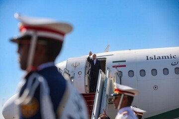 رئیس مجلس تهران را به مقصد ابوظبی ترک کرد