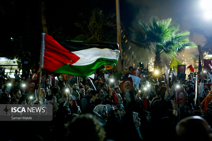 شادی مردم بعد از پیروزی مردم فلسطین در عملیات طوفان الاقصی