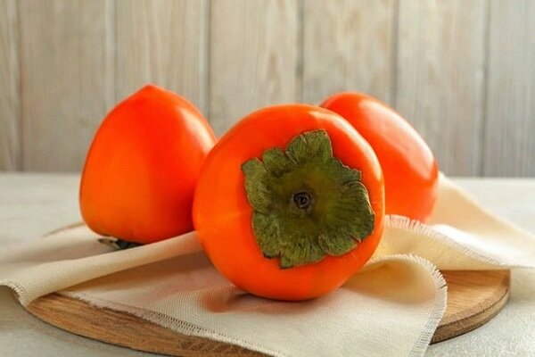 خرمالو واقعا باعث انسداد روده می‌شود؟