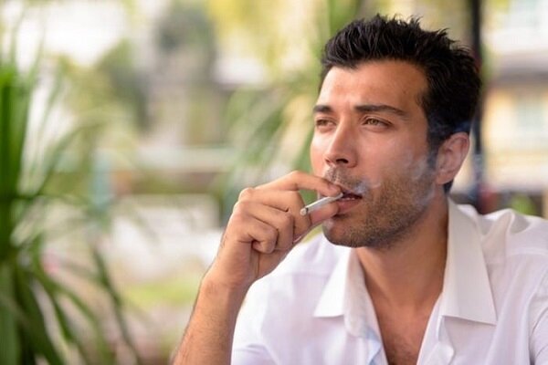 آیا سیگار بر روند هضم غذا اثر می‌گذارد؟