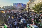 تجمع ضد صهیونیستی مردم تهران در میدان انقلاب / رئیسی: آزادی قدس نزدیک خواهد بود + عکس و فیلم