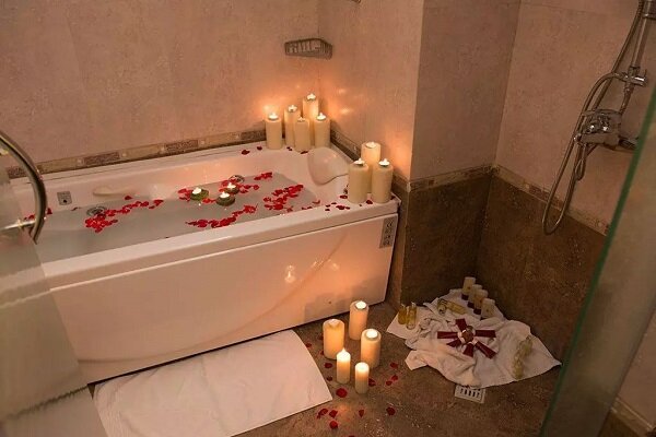 بهترین هتل‌های مشهد با جکوزی داخل اتاق کدام‌اند؟