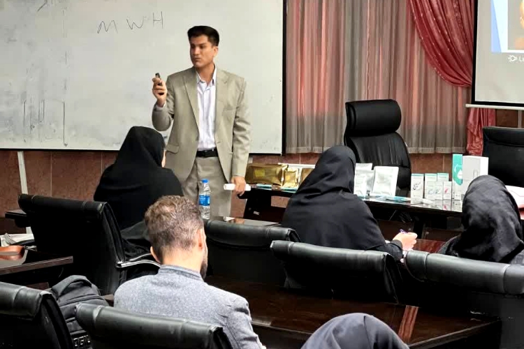 دوره تخصصی مدیریت زخم و پانسمانهای نوین با حضور کادر درمان و دانشگاهیان