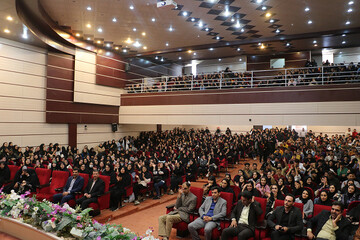 افزایش ۱۴ درصدی پذیرش دانشجو در دانشگاه‌های آزاد استان چهارمحال و بختیاری