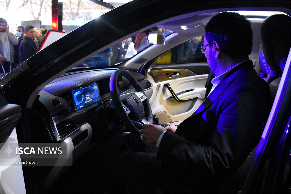 استقبال مردم از نمایشگاه خودروی اصفهان/ همکاریهای بینالمللی، فرصتی برای جذب سرمایه و تکنولوژیست