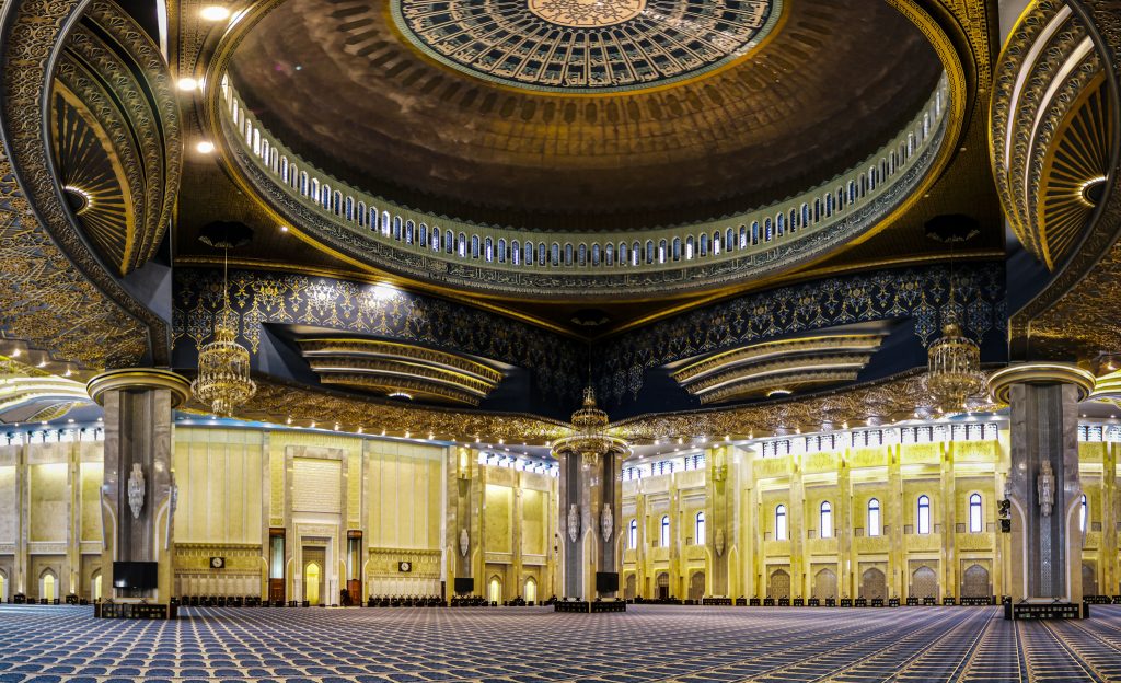 کویت؛ کشوری متکی بر درآمد نفتی / جوانان کویتی عشق تحصیل در انگلیس را دارند