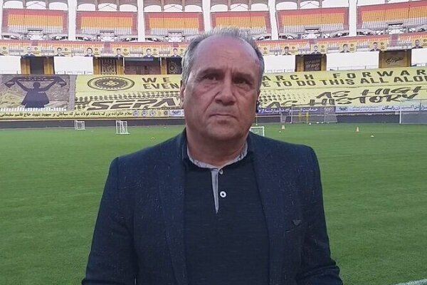 پرسپولیس هنوز قهرمان نیست