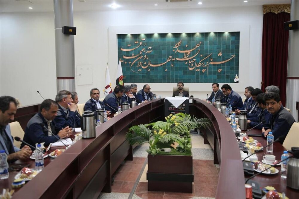 سنگ آهن مرکزی ایران