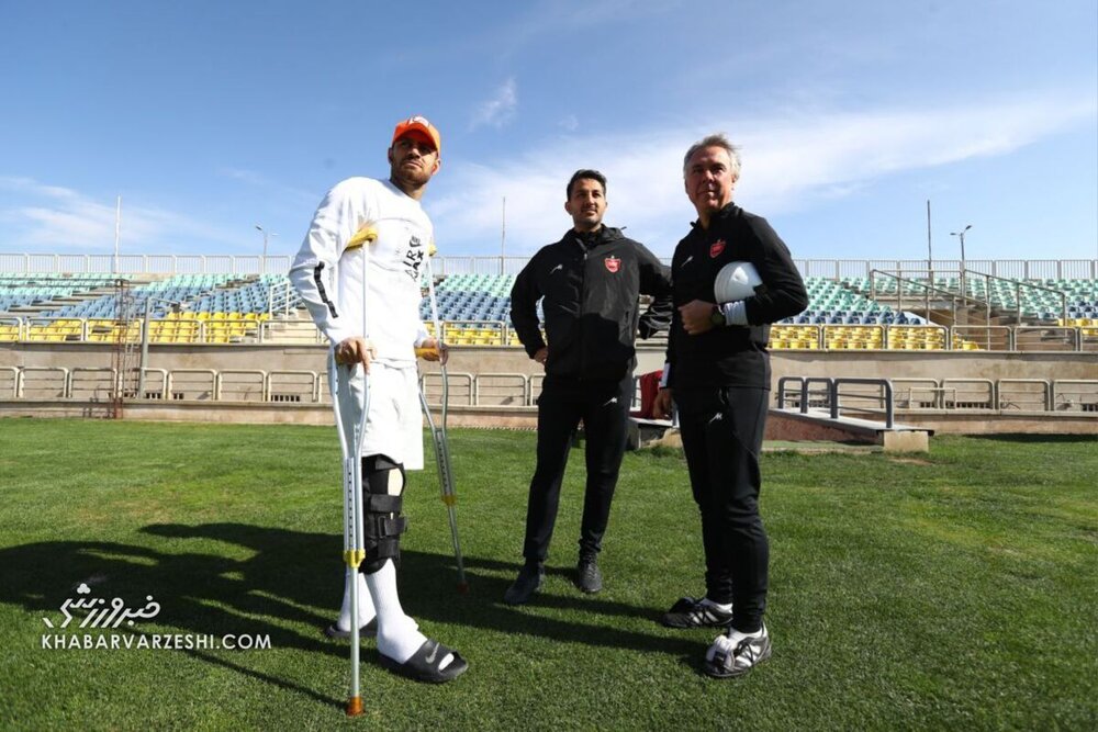 تیپ خاص ستاره پرسپولیس در کنار گلمحمدی + عکس