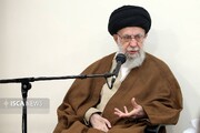 رهبر انقلاب: شهدا هویت ملت ایران هستند؛ نباید گذاشت جوشش خون شهیدان فرو بنشیند