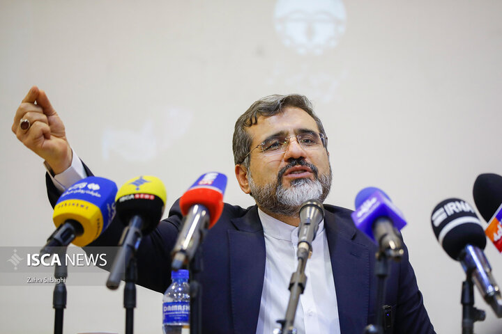 وزیر ارشاد: سالن‌های دانشگاه آزاداسلامی به سینما تبدیل می‌شوند