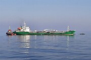 توقیف ۲ شناور با ۴.۵ میلیون لیتر سوخت قاچاق در خلیج‌فارس