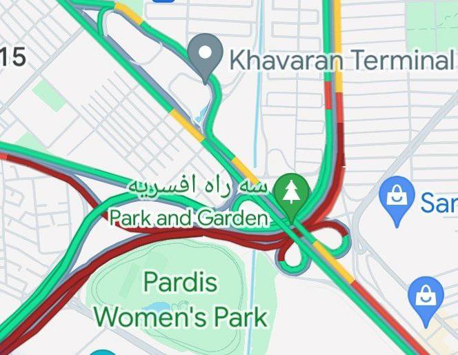 سرای ایرانی عامل ترافیک بحرانی/ کوچه پس کوچه‌های سه راه افسریه هم قفل می‌شود!