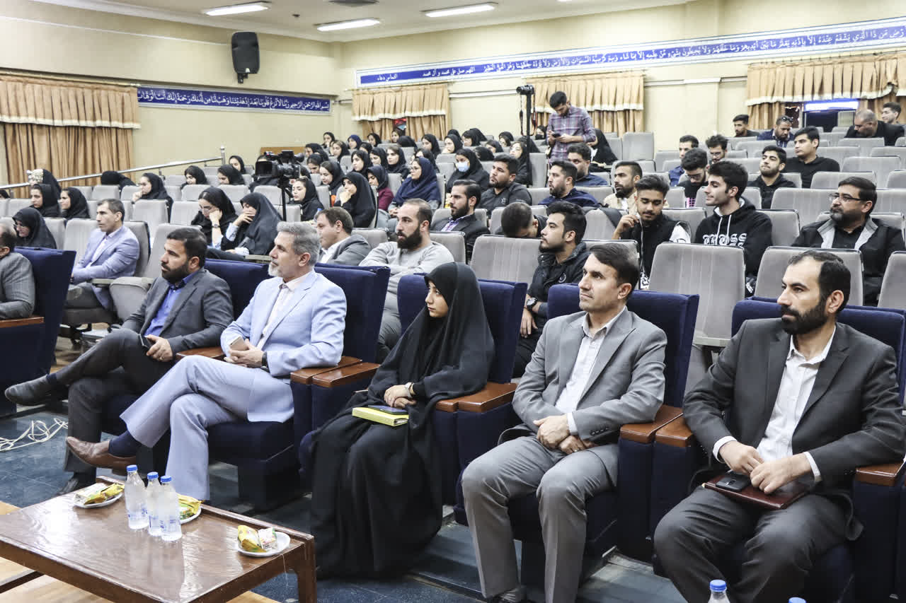 برگزاری مراسم گرامی‌داشت روز دانشجو در دانشگاه آزاد اسلامی واحد اهواز