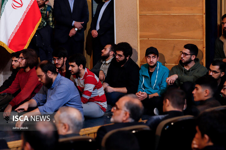 حضور وزیر امور خارجه در دانشگاه تهران