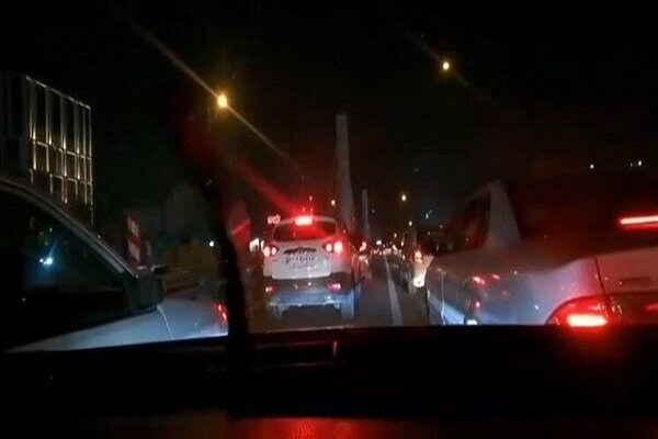 عامل حمله با قمه به یک خودرو در اتوبان‌های تهران به دام افتاد