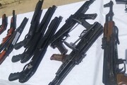 ۴۳ قبضه  انواع سلاح سبک و نیمه سنگین در مرزهای بلوچستان کشف شد