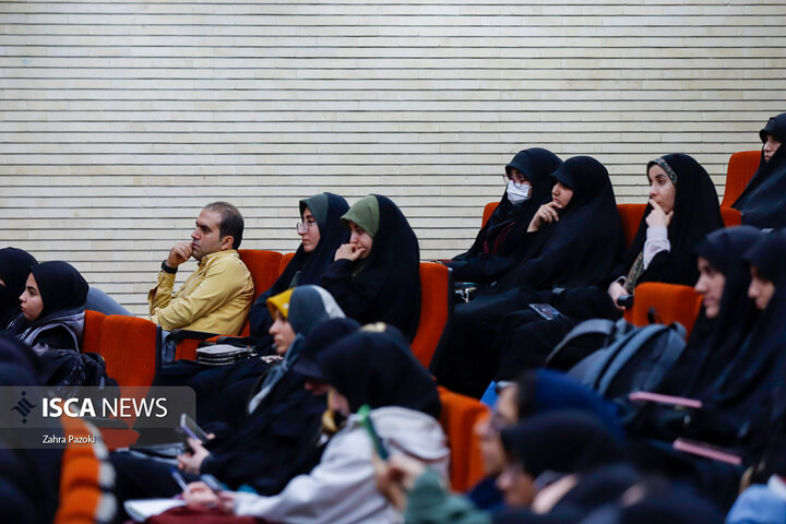 نشست دانشجویان دانشگاه الزهرا