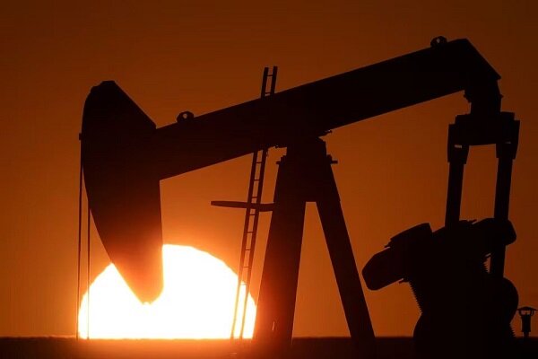 افزایش قیمت نفت در پی تصمیم اوپک پلاس