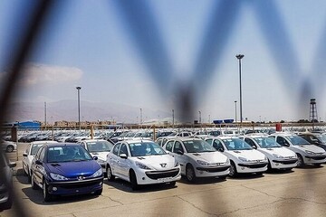 تعطیلی ۸۰ نمایشگاه‌ خودروی بدون مجوز در تهران