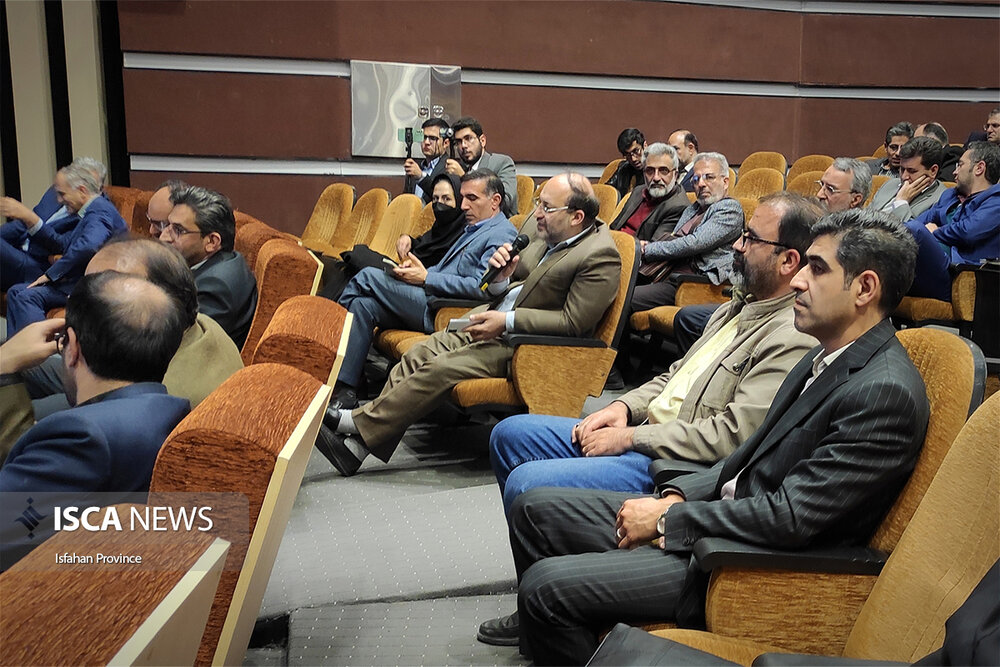 بحران آب، آلودگی هوا و امنیت غذایی، مهمترین مسائل استان اصفهان