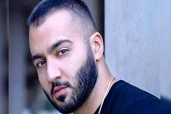 توماج صالحی به اتهام تبلیغ علیه نظام به یک سال زندان محکوم شد