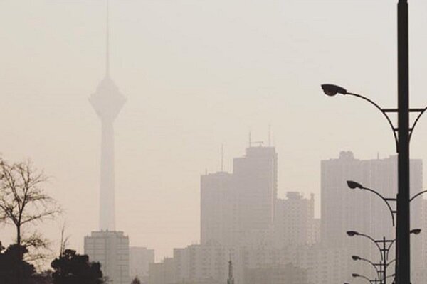تداوم آلودگی هوا در تهران / شرایط برای گروه‌های حساس ناسالم است
