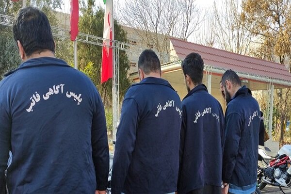 دستگیری اعضای باند سرقت مسلحانه  ۱۰ نفره‌ در کرمان