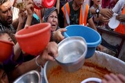 رئیس جمعیت هلال احمر: فقط ۲۵ درصد کمک‌های کشورها به دست مردم غزه رسیده است