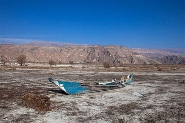 تالاب‌های پریشان و کافتر در فارس خشک شدند