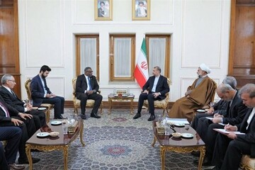 الجزایر مصمم است روابطش با ایران گسترش یابد