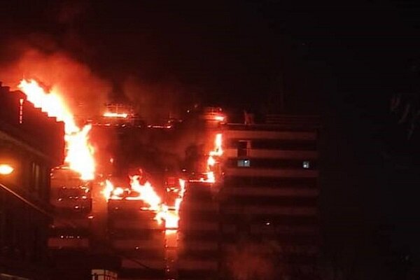 آتش سوزی در بیمارستان گاندی تهران + فیلم
