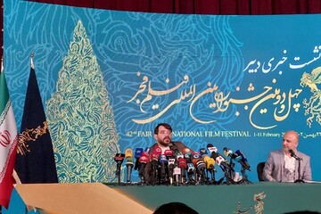 نشست خبری چهل‌ و دومین جشنواره فیلم فجر / امینی: فضای دوقطبی در سینما را باید کنار بگذاریم