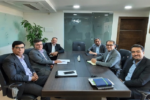 مرکز نوآوری فولاد مبارکه در دانشگاه شهرکرد آماده عقد قرارداد با پایاننامههای مرتبط با این صنعت است