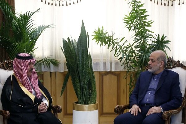 قول سفیر عربستان به وزیر کشور برای حل مشکل حج عمره