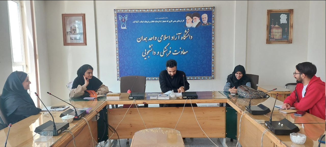 "شعر نوشتن" و "شعر خواندن" ۲ تکنیک کاملا متفاوت دارد