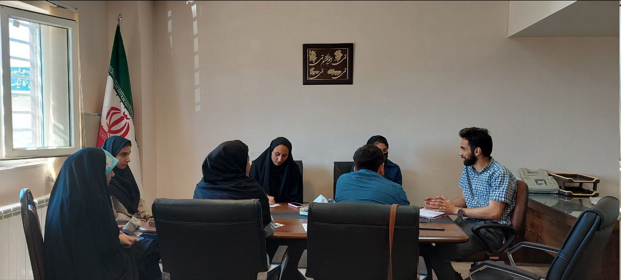 "شعر نوشتن" و "شعر خواندن" ۲ تکنیک کاملا متفاوت دارد