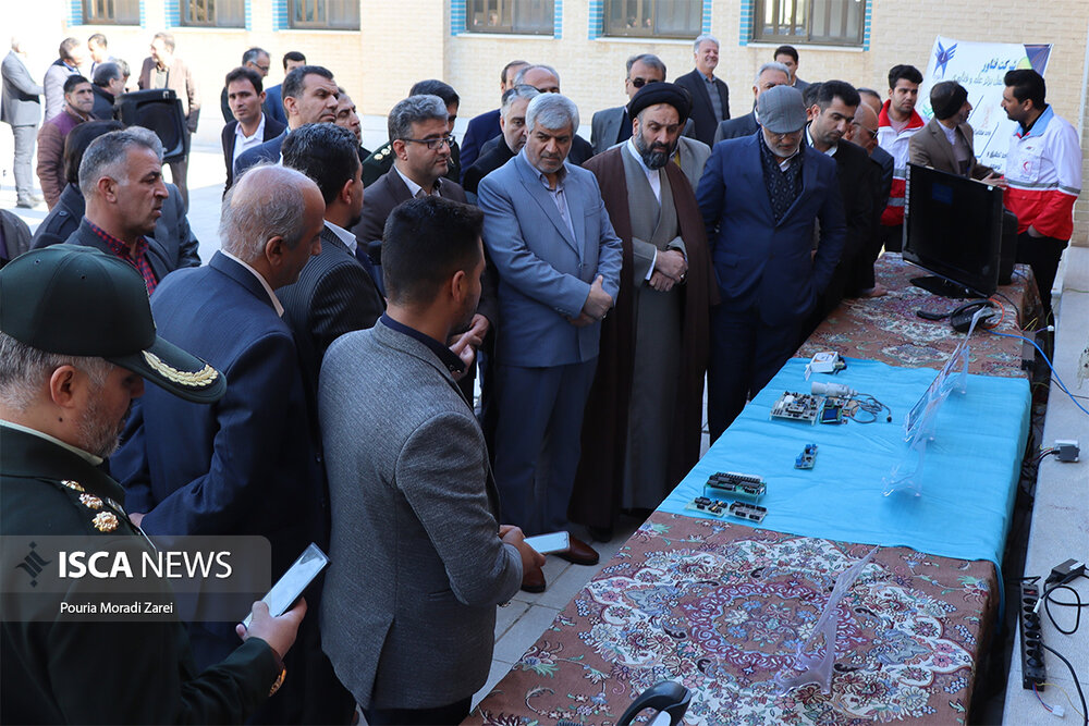 خیزِ دانشگاه آزاد اسلامی خمینیشهر برای تولید انبوه و صادرات محصولات دانشبنیان