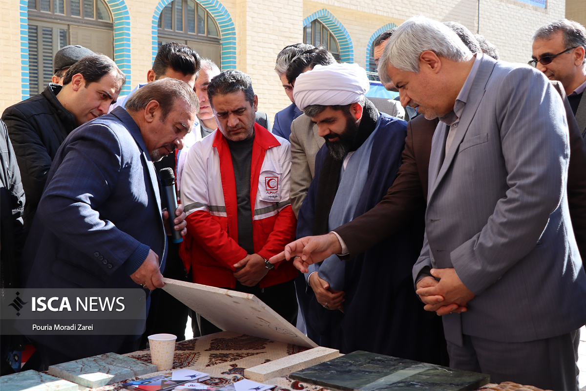 خیزِ دانشگاه آزاد اسلامی خمینیشهر برای تولید انبوه و صادرات محصولات دانشبنیان