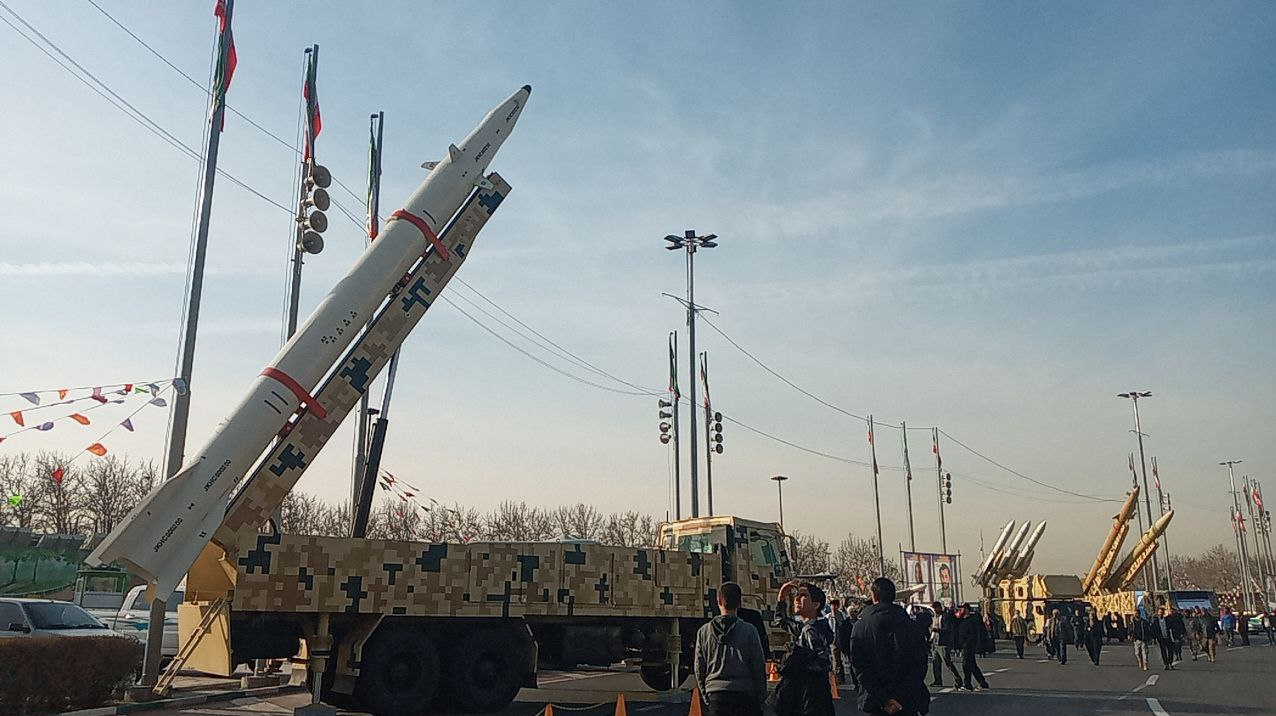 حضور پرشکوه مردم در راهپیمایی ۲۲ بهمن + عکس و فیلم