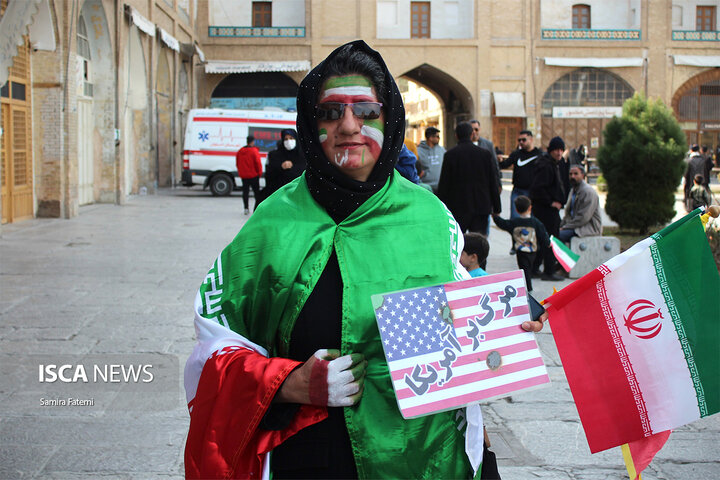 شکوه حضور مردم اصفهان در جشن چهل و پنج سالگی انقلاب