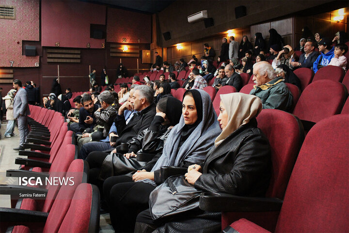 آخرین اکران جشنواره فیلم فجر در اصفهان با حضور اهالی فرهنگ