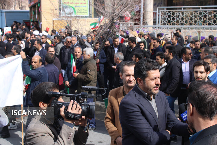 حضور بی‌نظیر مردم شهرکرد در مراسم راهپیمایی 22 بهمن