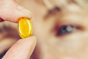 کمبود کدام ویتامین باعث مشکلات بینایی می‌شود؟