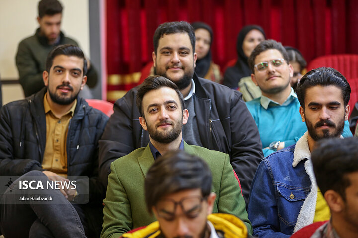 جشن میلاد حضرت ولی‌عصر(عج) در دانشگاه آزاد اسلامی کرمانشاه